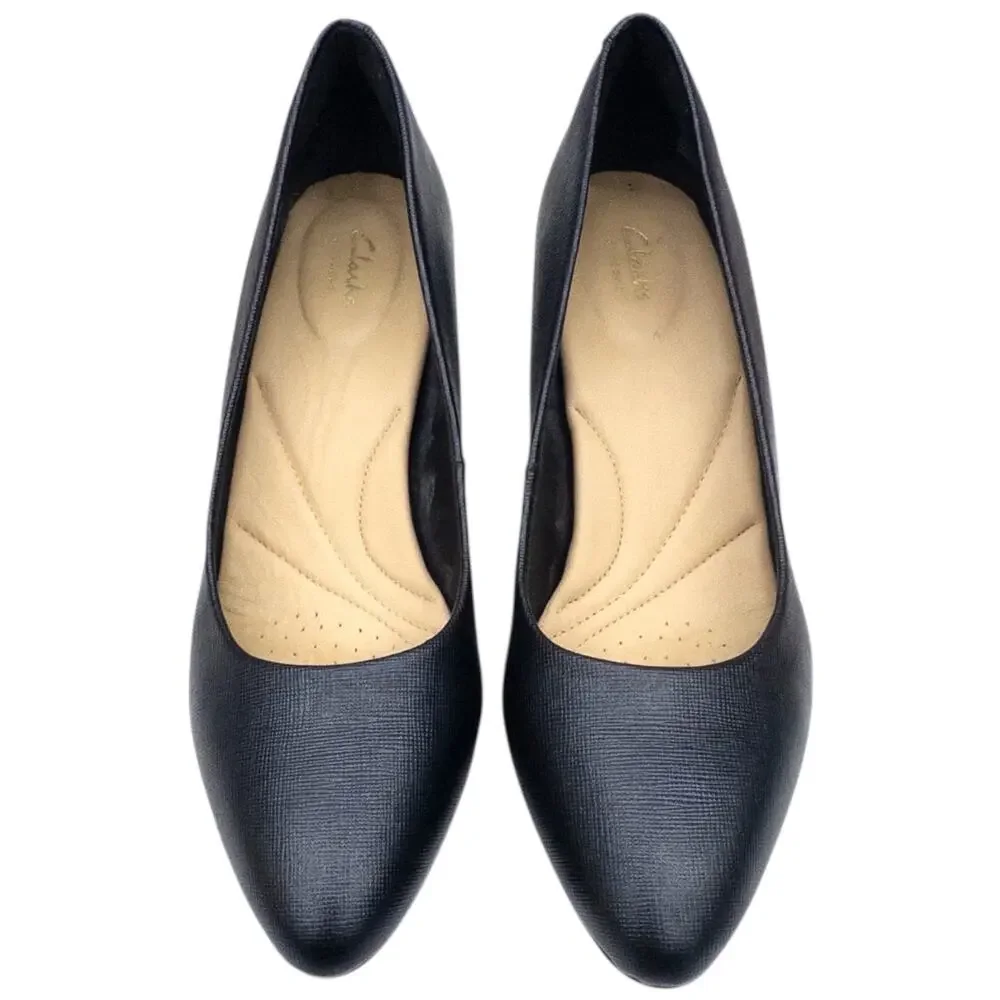 Clarks Artisian Black Textured Leather Heels Pumps Women's 5.5